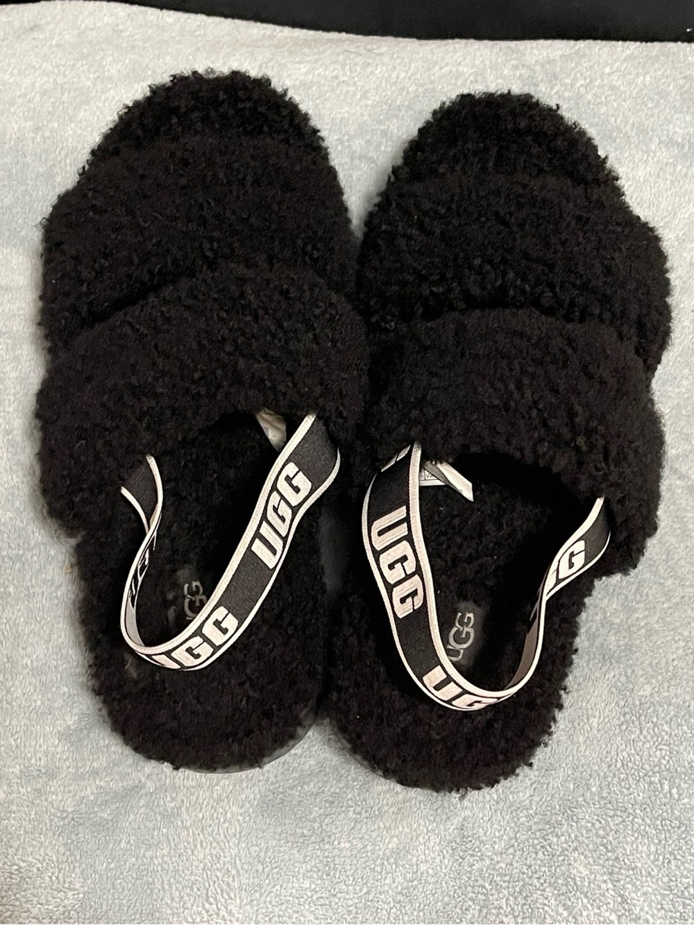 UGG Oh Fluffita Black Shearling Platform Sandals Size 8 - Picture 2 of 7